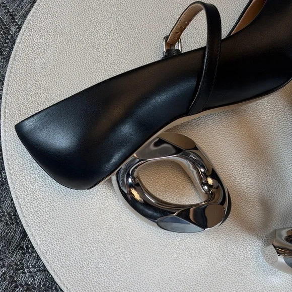 JW Anderson Chain Heel Pump Black Calf - Picture 8 of 11
